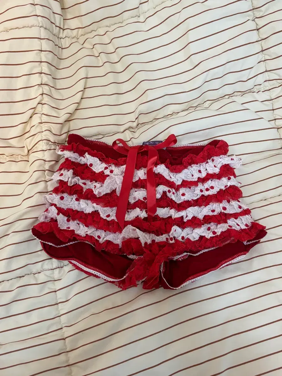 Glowny Coco Dot Bloomer Shorts (Red) 글로니 | 브랜드 중고거래